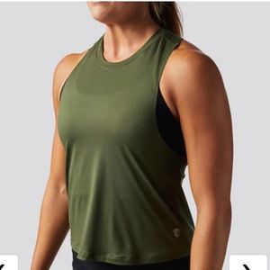 Born Primitive elevate crop in tactile green